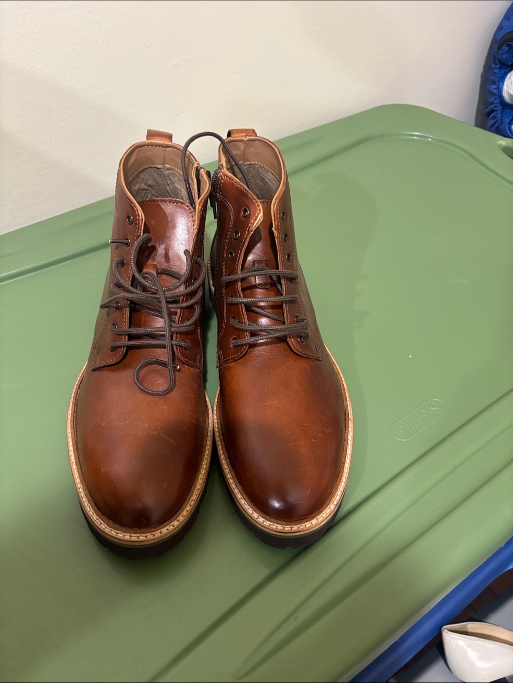Steve Madden Tan Brown Leather Chukka Boots